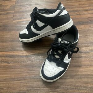 Nike Kids Black and White Low-Top Sneakers